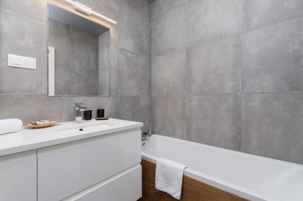 Krowodrza Premium With Balcony By Renters Prestige Apartment